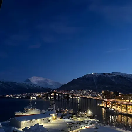 Lägenhet Stylish With Panoramic Views Tromsø