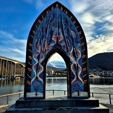 Stylish With Panoramic Views Lägenhet